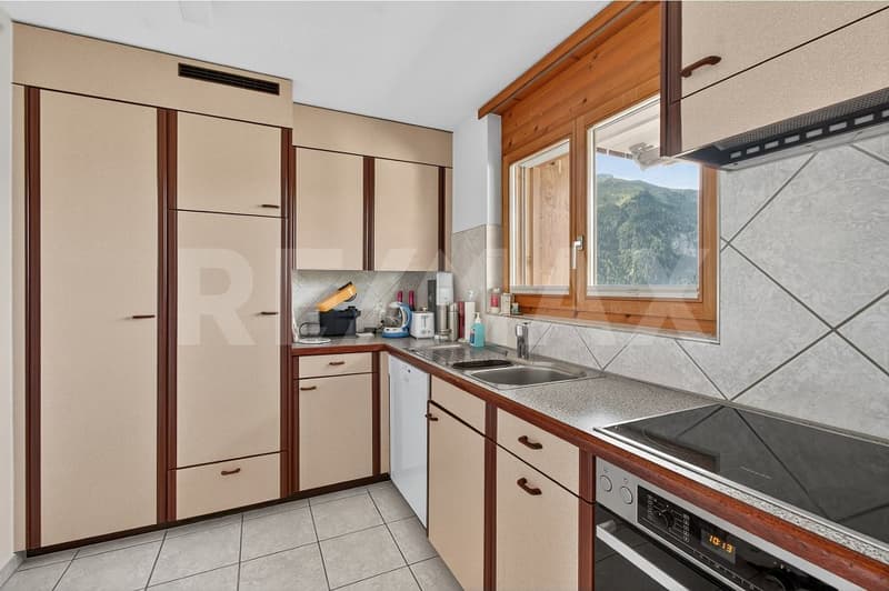 3½-Zimmer-Wohnung mit schöner Bergsicht, Sonne und ruhiger Lage in St. Peter / Arosa (4)