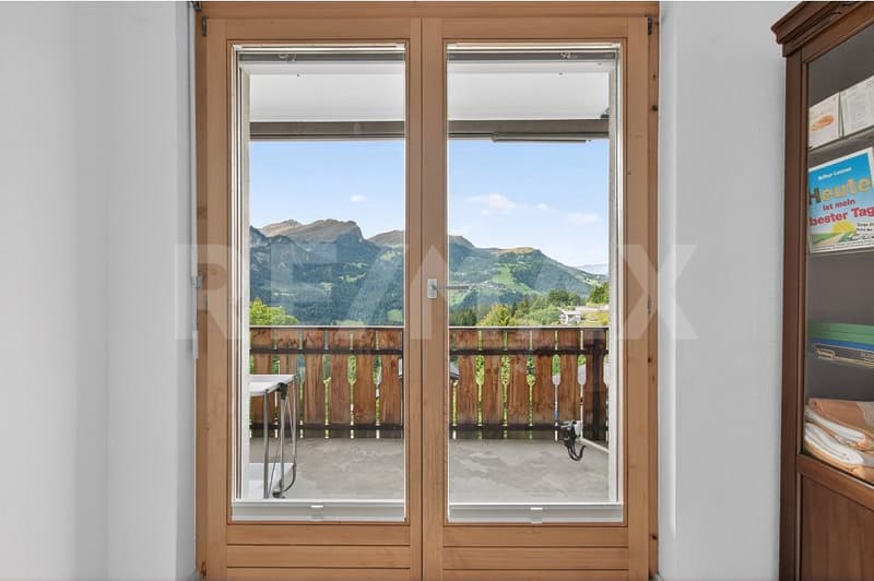 3½-Zimmer-Wohnung mit schöner Bergsicht, Sonne und ruhiger Lage in St. Peter / Arosa (5)
