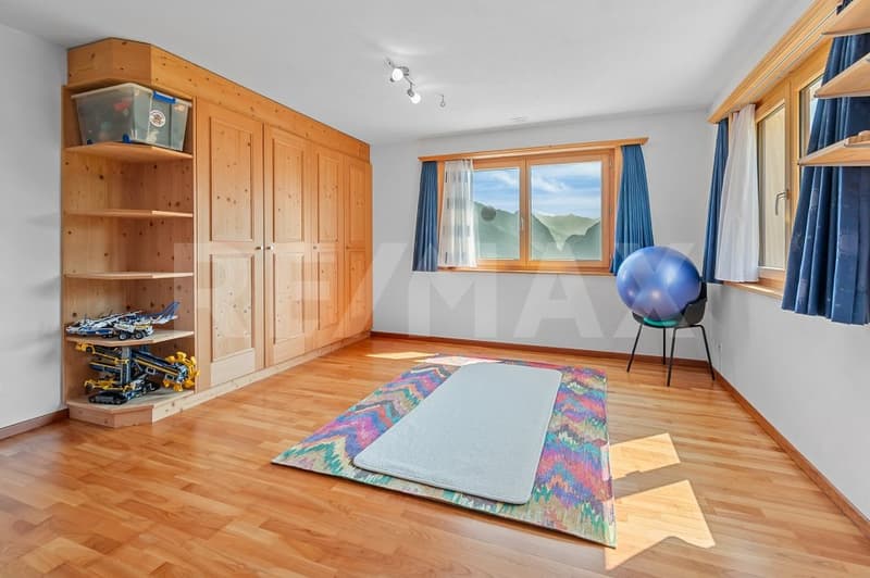 Grosszügige 6½-Zimmer-Maisonettewohnung mit Garten und schöner Aussicht (10)