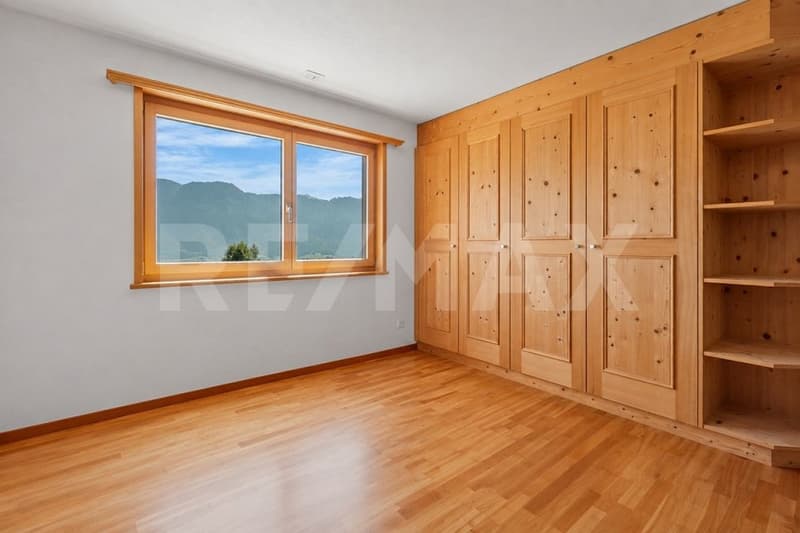 Grosszügige 6½-Zimmer-Maisonettewohnung mit Garten und schöner Aussicht (8)