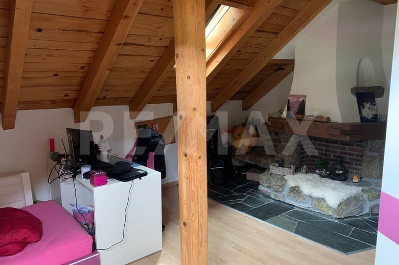 Schöne, grosszügige 5.5-Zimmer-Dachwohnung mit Terrasse  295 m2 (6)