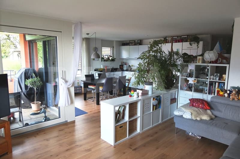 Moderne 4.5-Zimmerwohnung in attraktiver Lage in Jenins (6)
