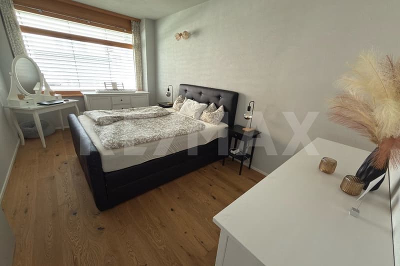 Moderne, loftähnliche 2.5-Zimmerwohnung im Zentrum von Küblis (3)