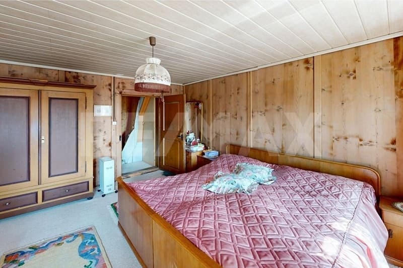 Einfamilienhaus mit Garage und Stallanbau (5)