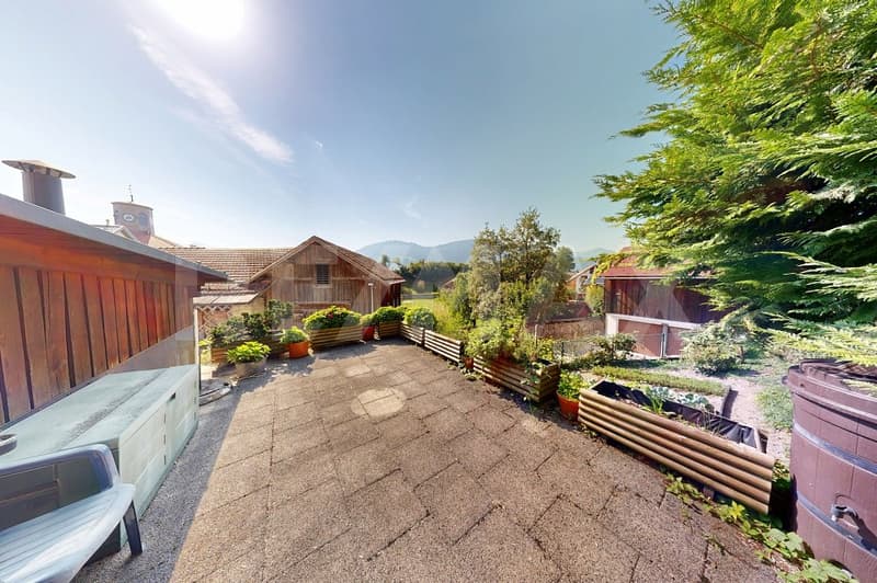 Einfamilienhaus mit Garage und Stallanbau (7)
