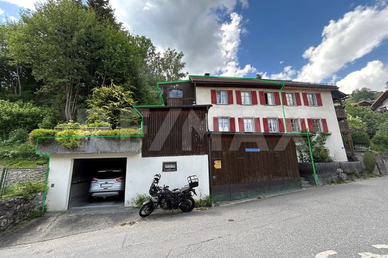 Einfamilienhaus mit Garage und Stallanbau (1)