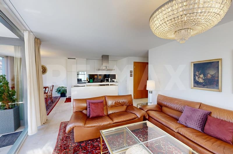 5½ Zimmerwohnung mit 2 Tiefgaragenplätzen und Disponibelraum (4)