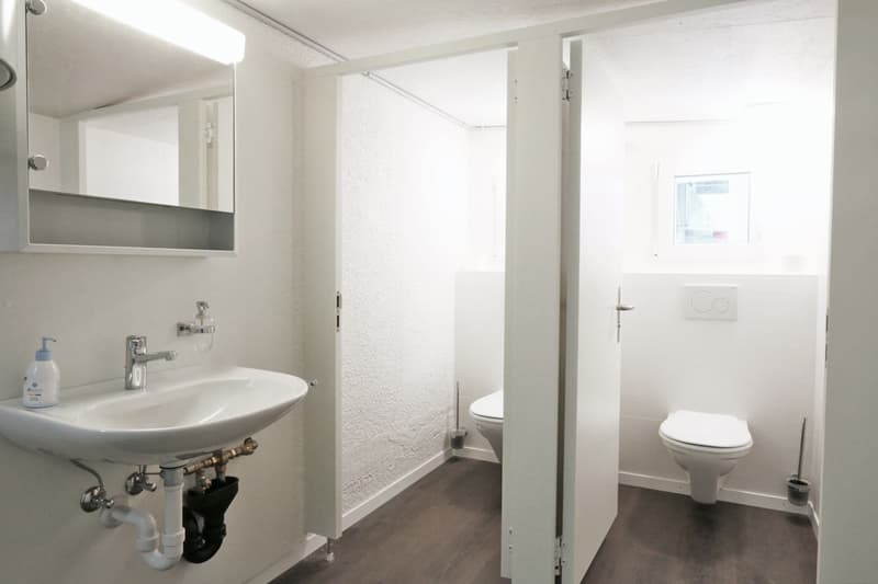 Local commercial / espace professionnel au cœur de Bülach (7)