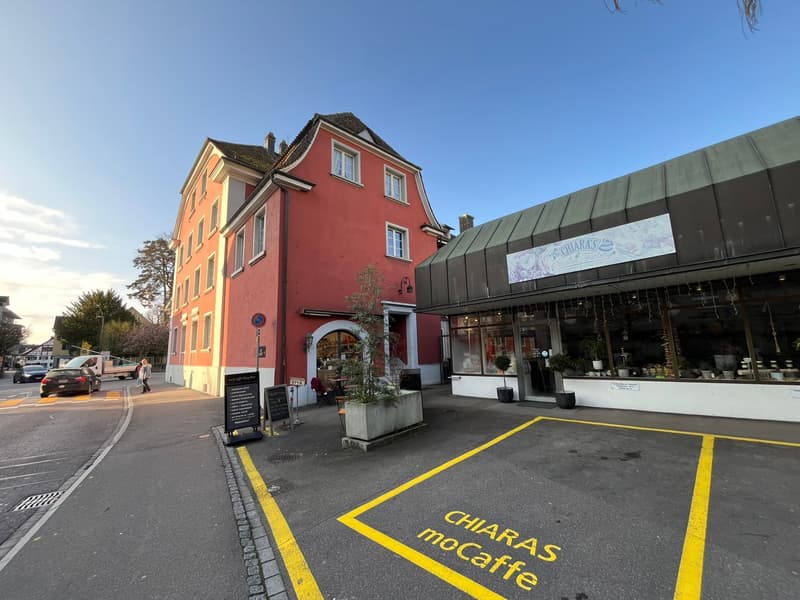 Local commercial / espace professionnel au cœur de Bülach (9)