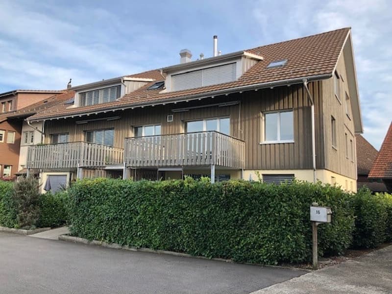 Helle 4-Zimmer-Wohnung mit Balkon in ruhiger Lage – Wiesendangen (1)