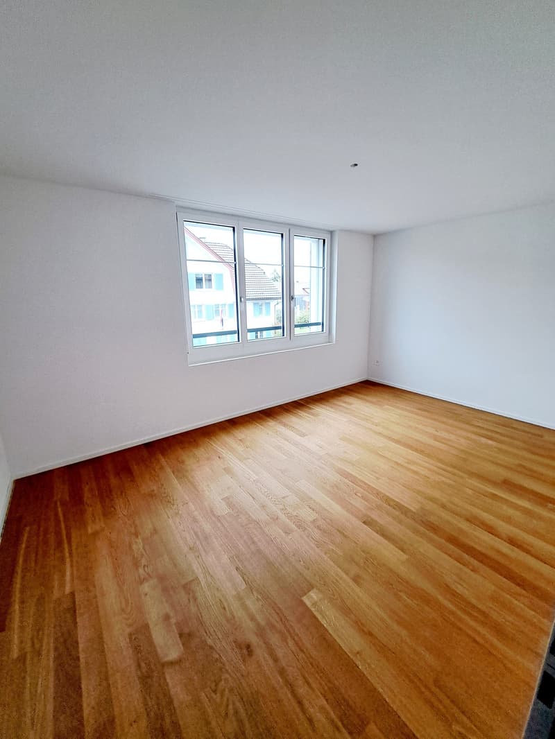 Grosszügig leben im Zentrum von Aadorf (4)