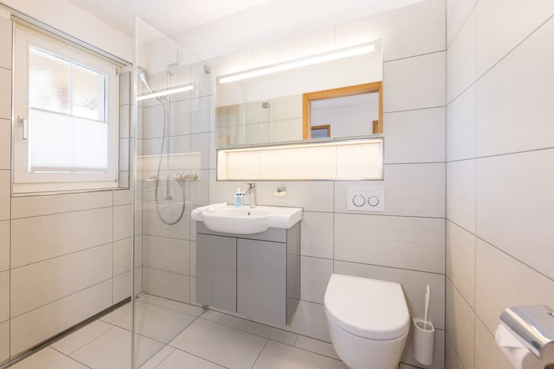 Schwellenlose Dusche mit WC