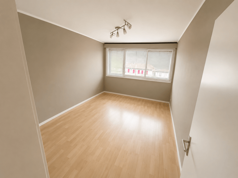 moderne Wohnung an zentraler Lage in Muttenz (6)