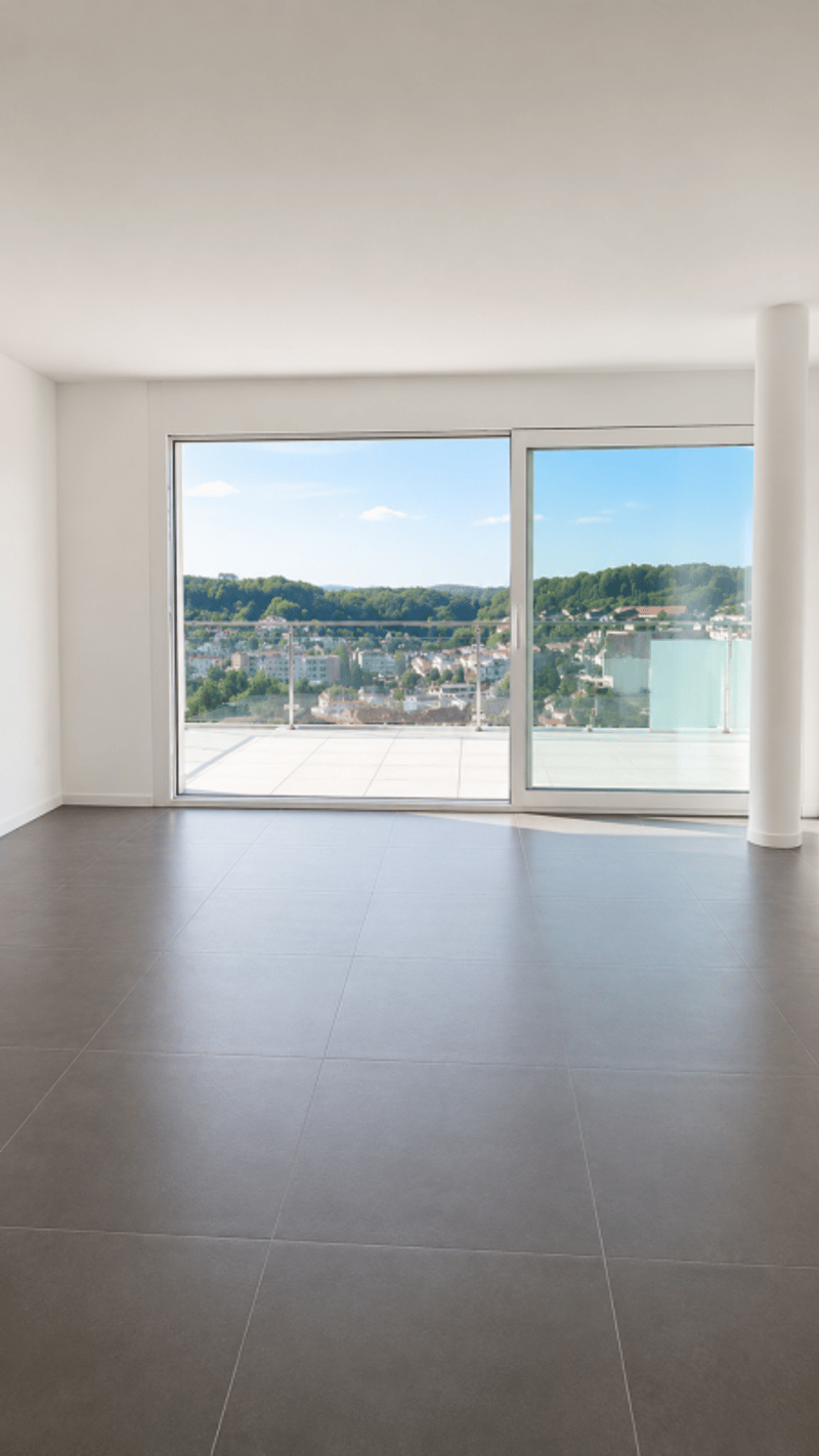 Helle und grosszügige 3.5-Dachwohnung mit schöner Aussicht (3)