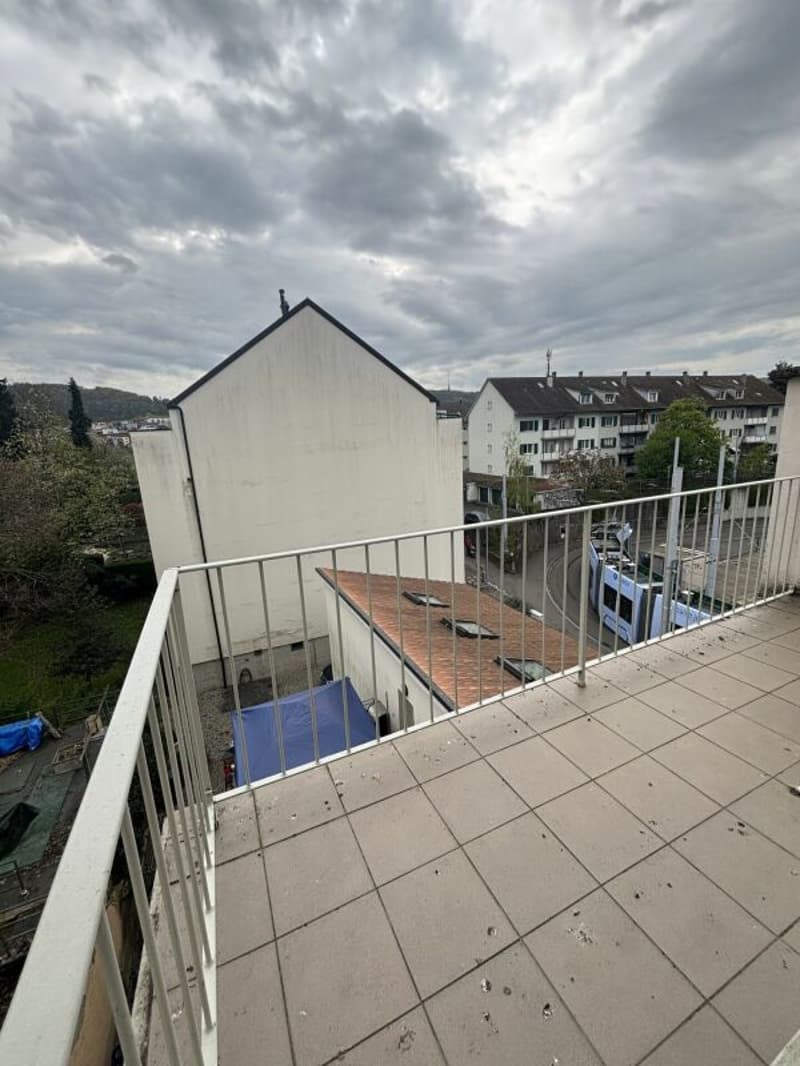 Geräumige helle 2-Zimmerwohnung (5)