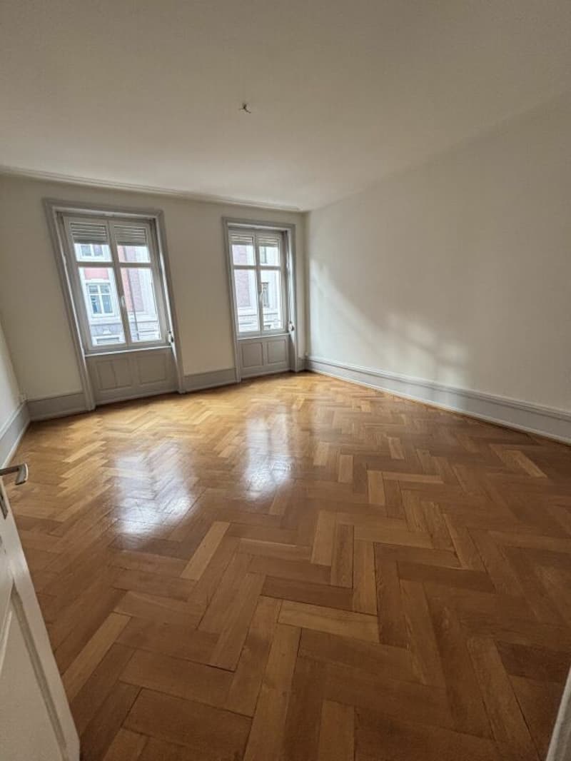 Helle Wohnung an bester Lage im "Gundeli" (1)