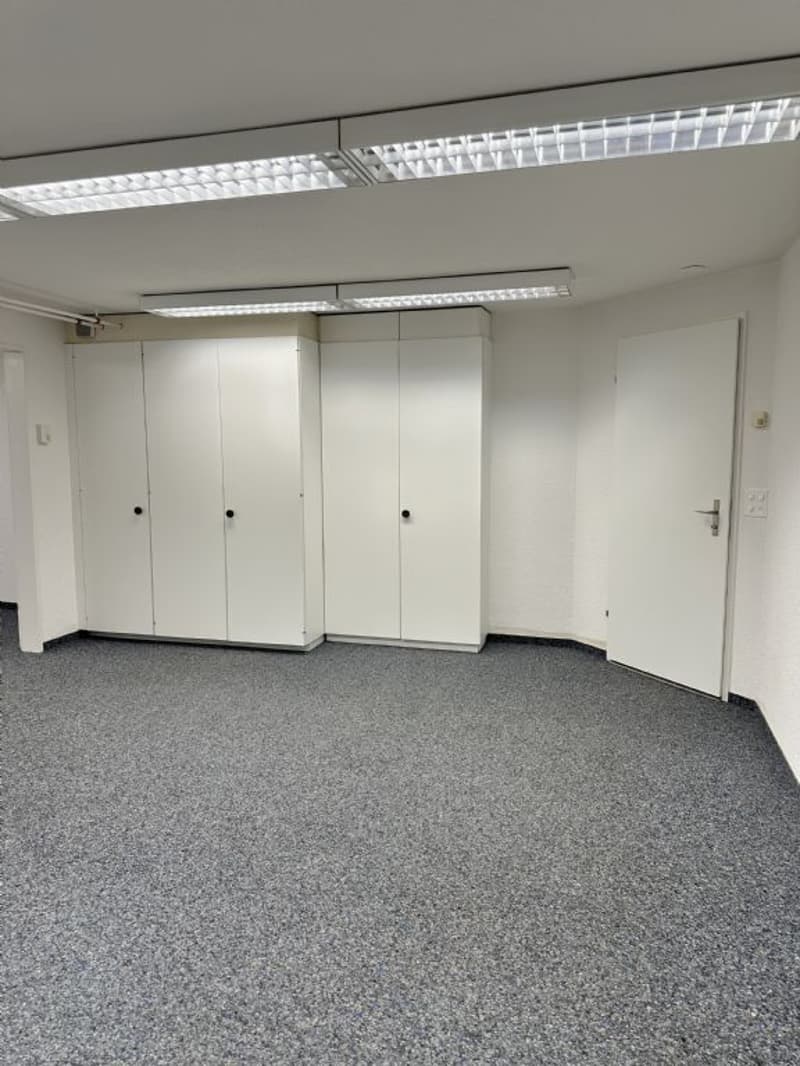 GEWERBEFLÄCHE (40M2) | GERÄUMIG | PLATZ FÜR KREATIVITÄT (3)