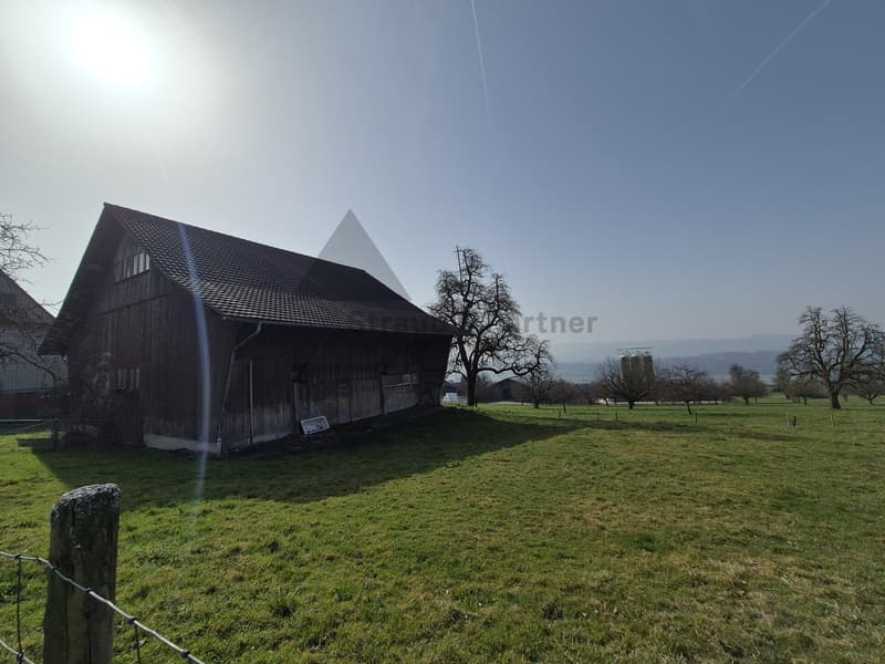 TRADITIONELLES BAUERNHAUS MIT SCHEUNE| AUSSICHT| POTENZIAL FÜR UMBAU (7)