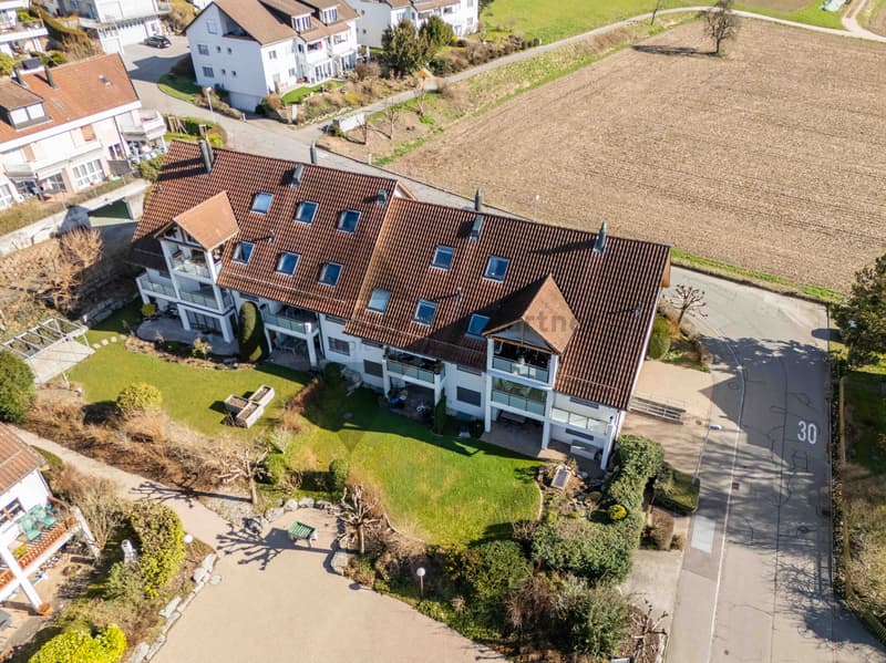WOHNEN WIE IM EIGENHEIM | MAISONETTE-DACHGESCHOSSWOHNUNG (2)