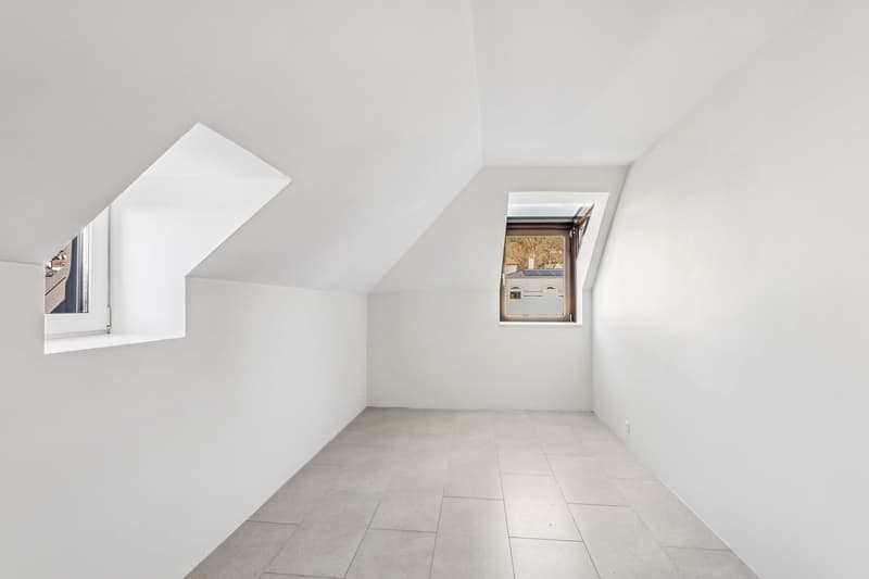 Spacieux et lumineux duplex dans une résidence Art déco (9)