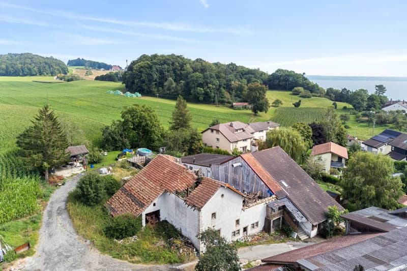 Terrain avec fort potentiel de développement - situation idéale (1)