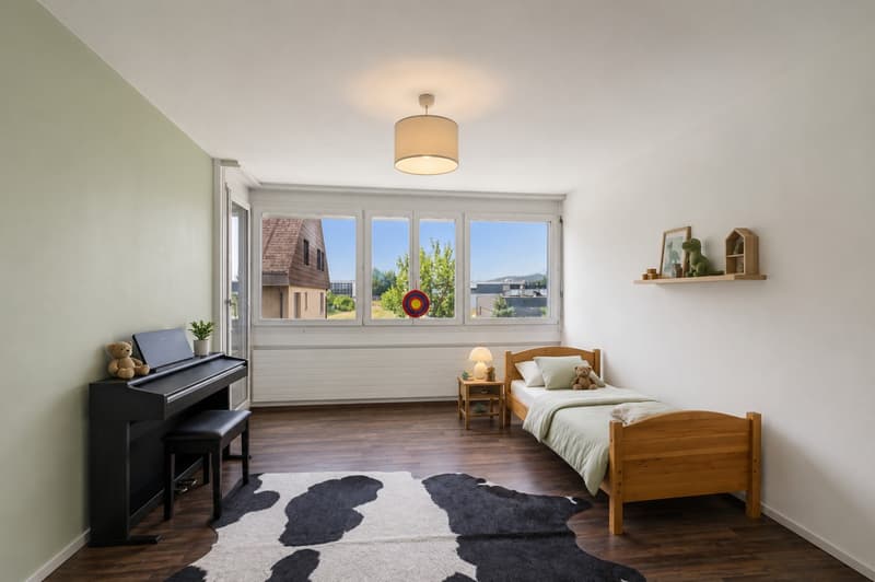 Spacieux appartement de 5.5 pièces au dernier étage avec terrasse et 2 (8)