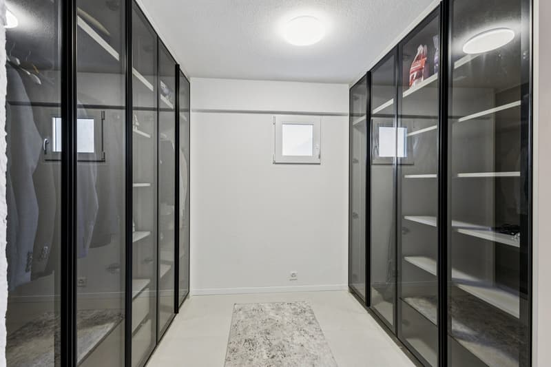 Belle villa individuelle rénovée avec jardin et garage box (6)