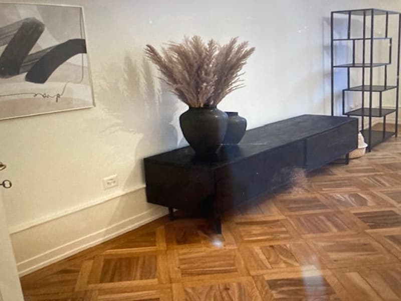 Elegant 3-Room Apartment on Rue du Rhône, Geneva – Available Immediately (2)
