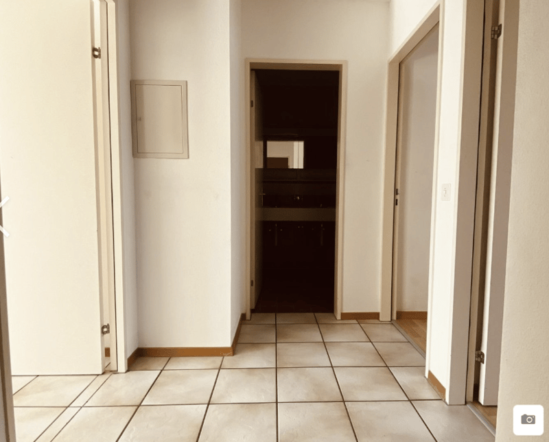 Helle 3.5-Z.Wohnung mit Balkon (2)