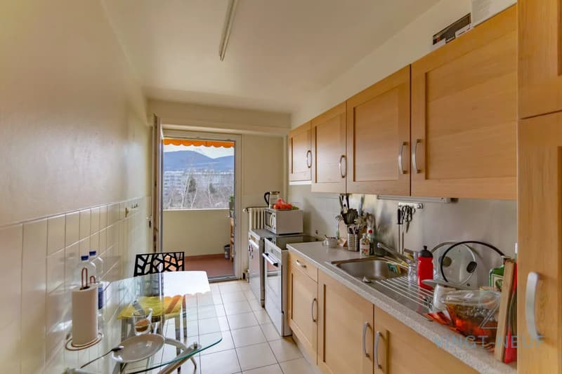 Idéale pour une famille - Appartement 5 pièces proche des commodités (2)