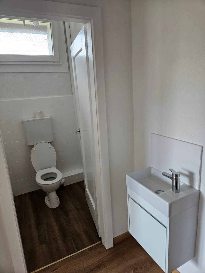 A louer grand appartement rénové de 4 pièces à Chevenez (7)