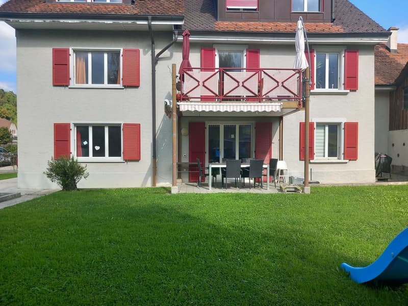 Bel appartement- duplex 5.5 pièces de 135 m2 avec jardin à Vicques (1)