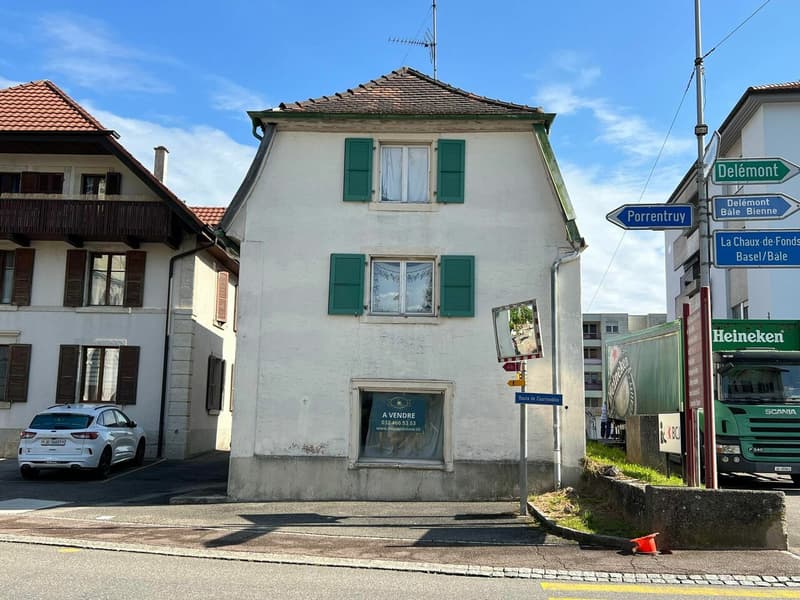 Maison à rénover avec possibilité de créer plusieurs appartements (6)