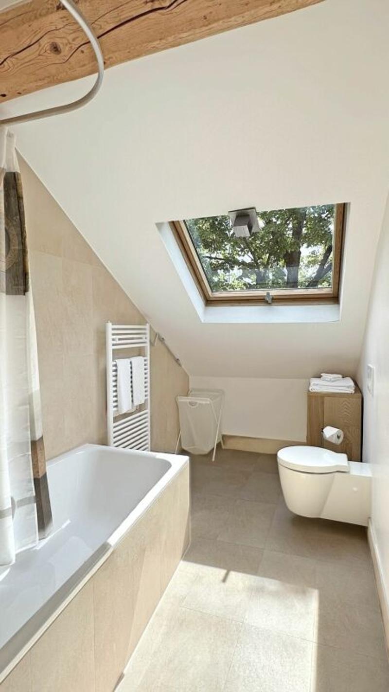 Charmant appartement meublé sur une propriété privée (26)