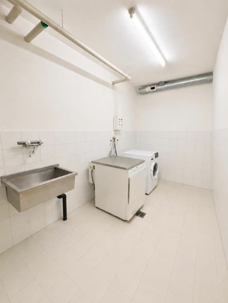 Charmant appartement situé au 1er étage (33)