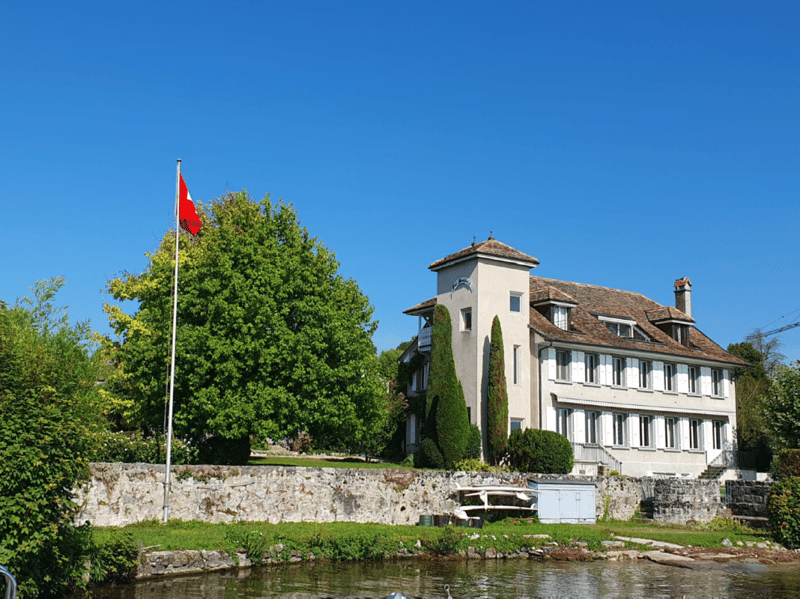Pieds-dans-l'eau à Nyon (1)
