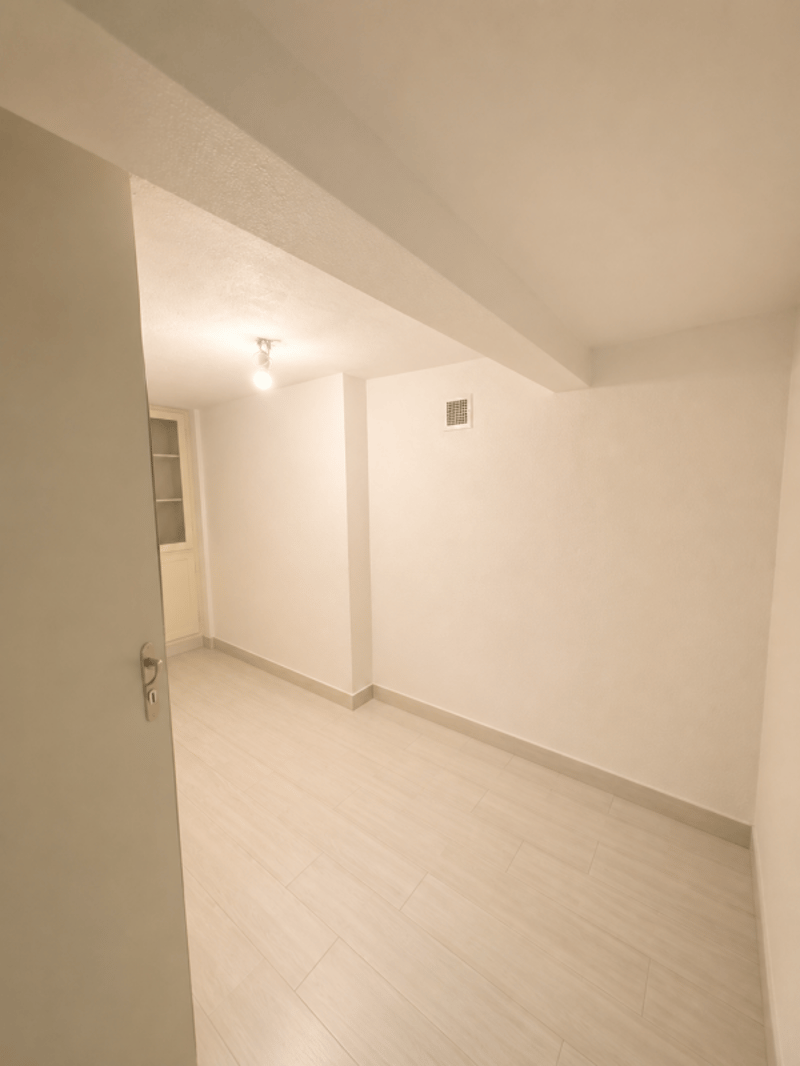 Elegante & Spaciesue Villa de 7 pièces à Chambésy (37)