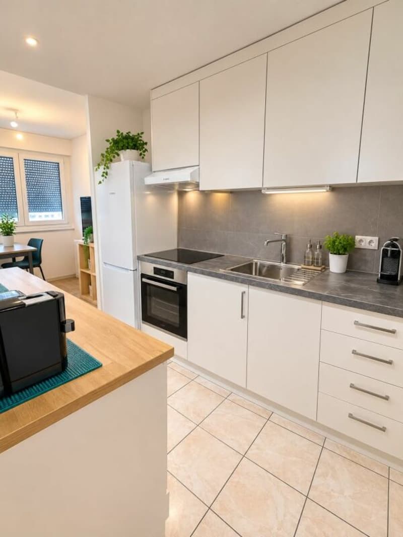 LEASE TAKEOVER - 2 room apartment well situated in Acacias (3)