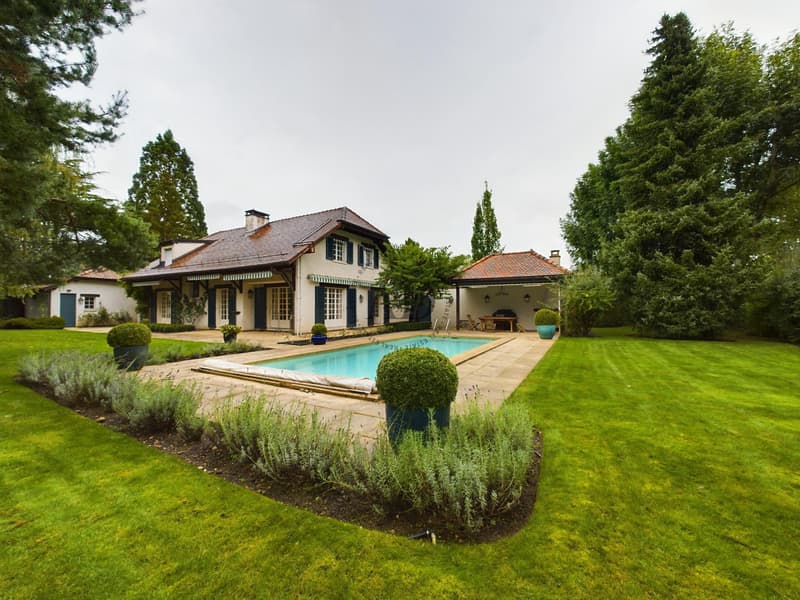 Maison individuelle avec piscine (1)