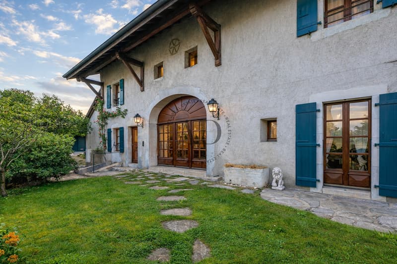 Magnifique ancien corps de ferme (2)