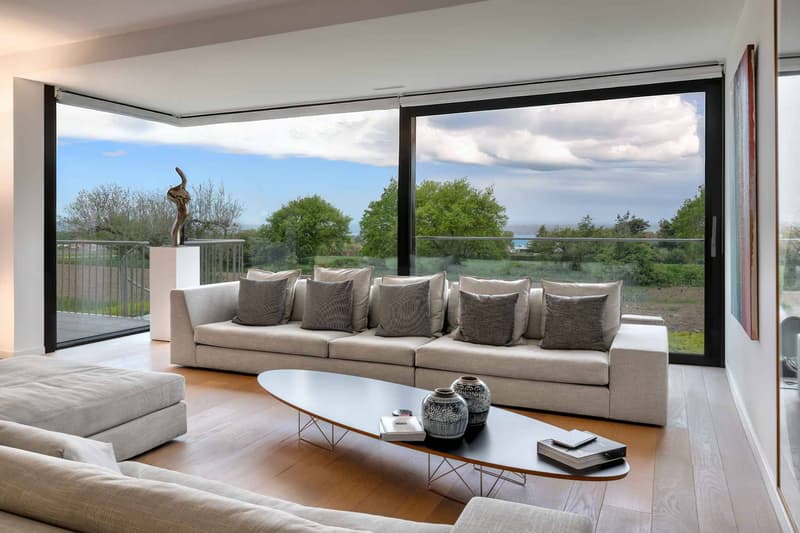 Coup de cur: sublime duplex contemporain avec jardins, vue sur les champs et le lac (2)