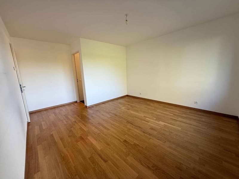 Nouveau ! Bel appartement traversant en exclusivité (10)