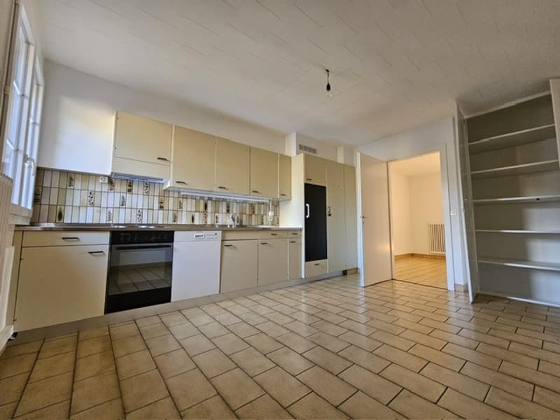 Grand Logement de 5.5 pièces au 1er étage avec cave (7)
