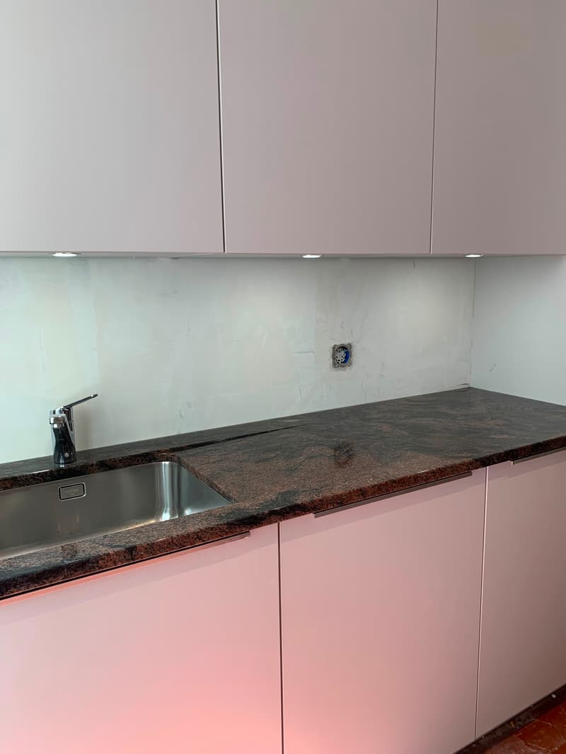Superbe appartement rénové, offrant un cadre lumineux et spacieux, idéal pour une famille, (4)