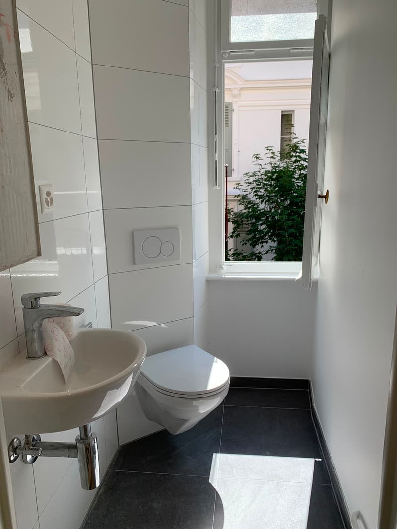 Superbe appartement rénové, offrant un cadre lumineux et spacieux, idéal pour une famille, (5)