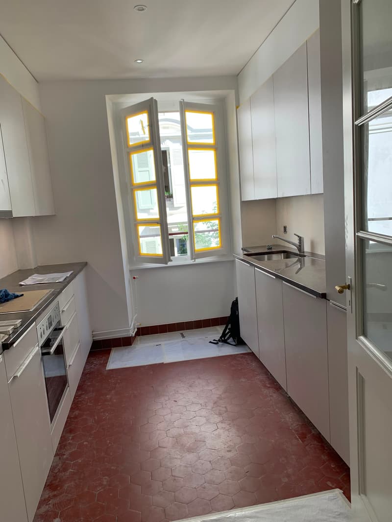 Superbe appartement rénové, offrant un cadre lumineux et spacieux, idéal pour une famille, (4)