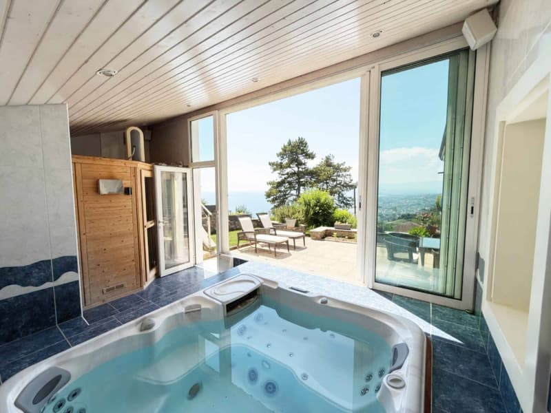 Spacieuse villa familiale avec une vue imprenable (8)