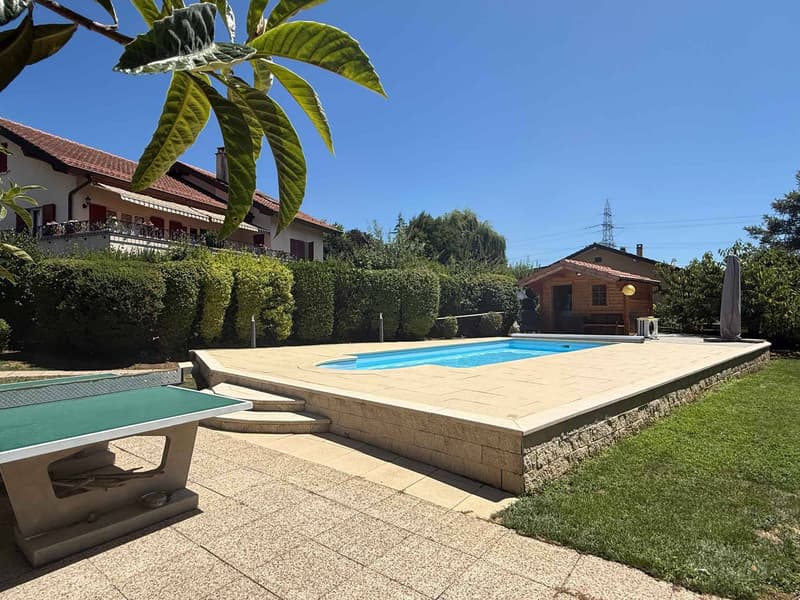 Villa familiale avec piscine et vue dégagée aux portes de Lausanne (2)