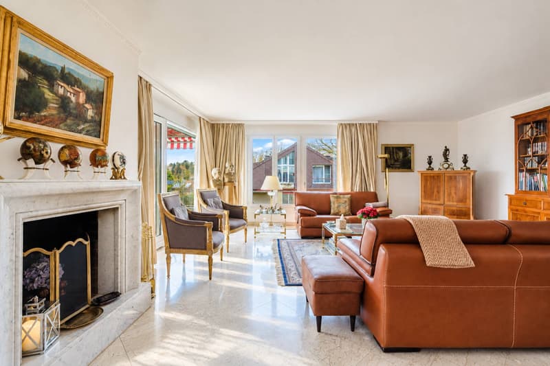 Élégant appartement traversant avec ascenseur privatif, terrasses et vue dégagée à Pully Nord (2)