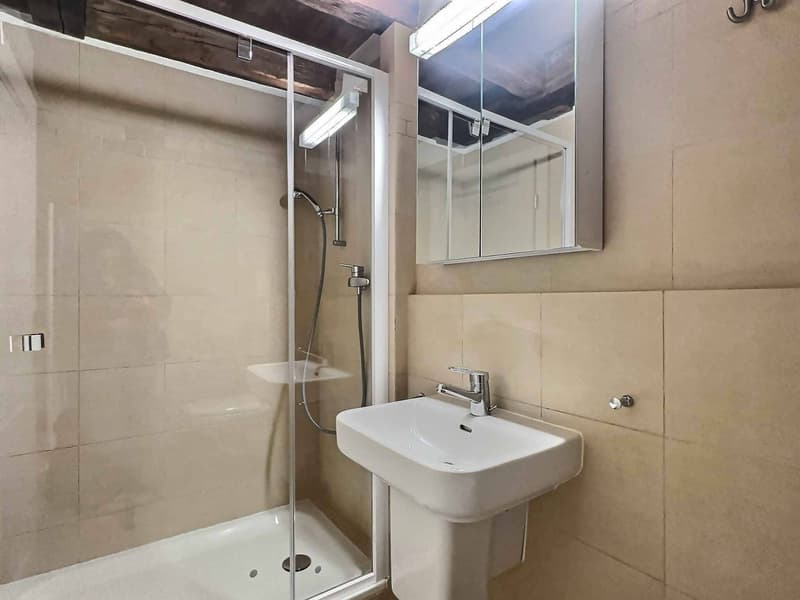 Spacieux logement de 5,5 pièces de charme au cur de la Vieille-Ville de Cossonay (6)